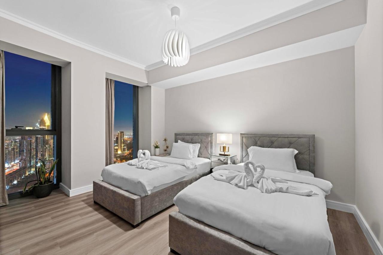 First Class 3Br With Full Burj Khalifa And Fountain View Дубай Екстер'єр фото